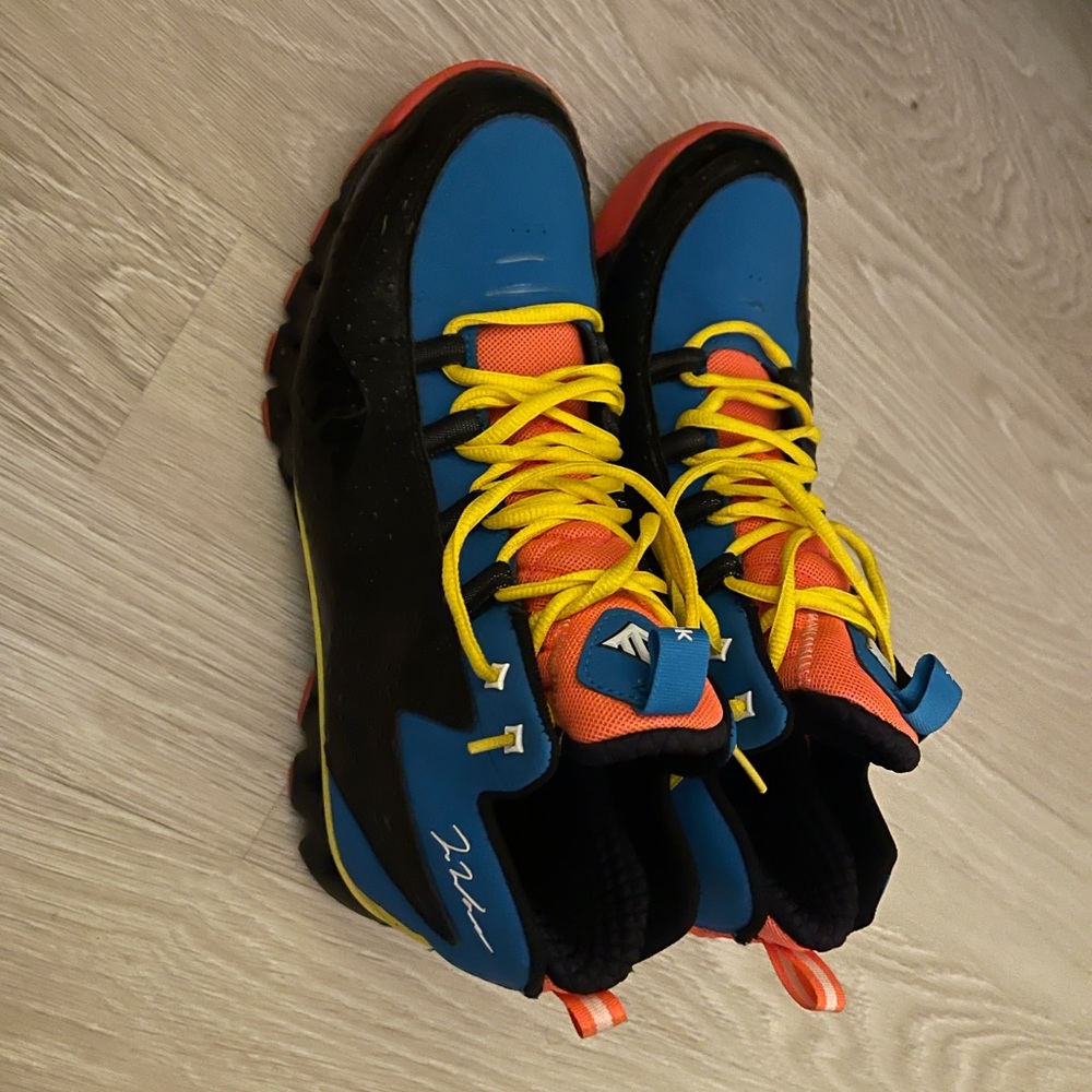 Men’s sneakers